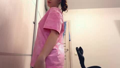 Kate online show from March 31, 9:42 am