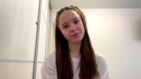 Kate online show from April 4, 7:07 am