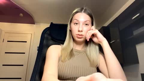 Kate online show from March 29, 3:00 pm