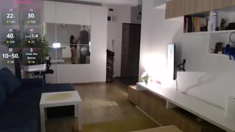 cassy moon online show from November 25, 7:15 pm