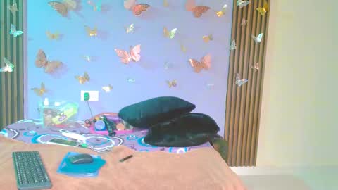 Snapshot of cataasexy18 chatting on January 22, 10:17 pm catalina online show from January 22, 10:17 pm