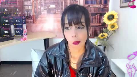 Queen Catalella online show from October 28, 3:12 am