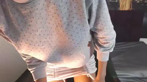 Queen Catalella online show from February 11, 3:30 am