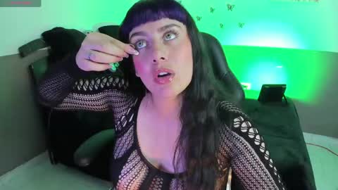 LUU online show from May 6, 2:37 am