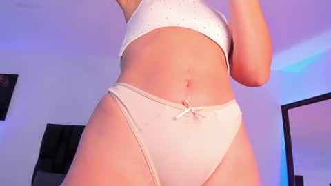 Snapshot of cataleyaadams_ chatting on January 16, 1:04 pm Cataleya Admas online show from January 16, 1:04 pm