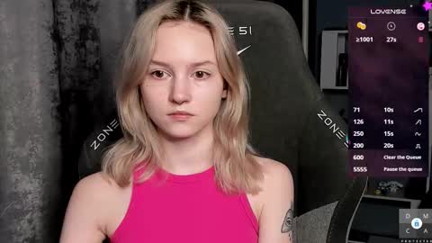 Sam online show from December 19, 7:50 pm