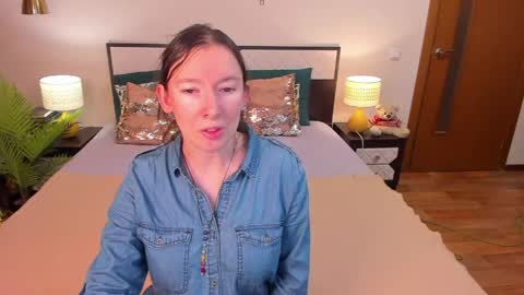Catrin online show from May 18, 4:18 am