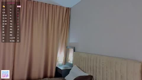 Monica online show from November 8, 6:13 pm