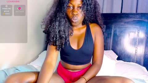 catrine online show from April 3, 2:31 am