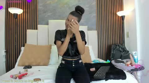 catiusca_reyes_03 online show from March 24, 12:43 pm