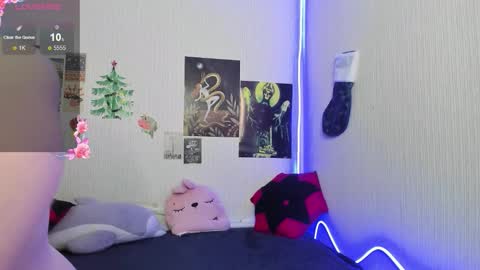 cattie_w_ online show from January 16, 1:56 am