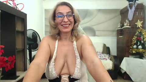 cecylya4u online show from December 22, 8:58 pm