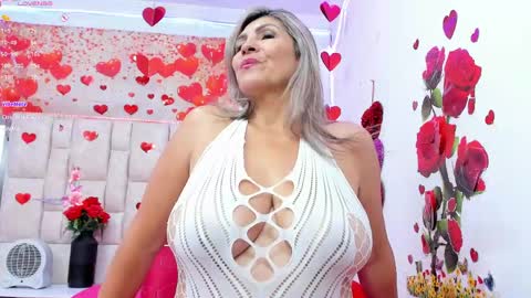 Celeste Lincon online show from May 27, 1:49 am