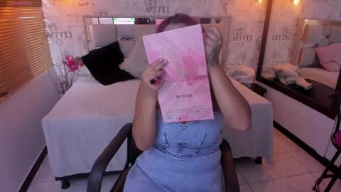 Snapshot of celeste_muller chatting on September 12, 12:56 pm celeste online show from September 12, 12:56 pm