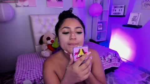 Snapshot of celeste_muller chatting on December 28, 8:15 pm celeste online show from December 28, 8:15 pm