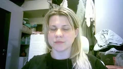 celeste_naughty_ online show from May 6, 10:19 am