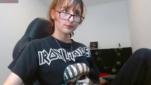 Snapshot of celesteayase chatting on February 4, 10:34 pm celesteayase online show from February 4, 10:34 pm