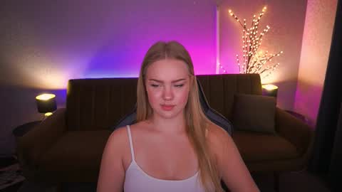 celestenoirr online show from October 10, 7:02 am