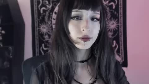   online show from June 11, 2:44 am
