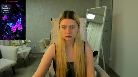 your cute kitty online show from May 31, 3:40 pm