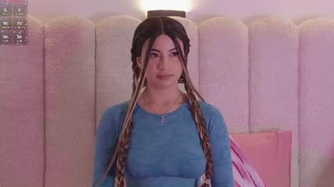 celestte_vanegas online show from June 11, 5:43 pm