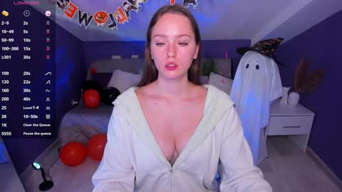 elin online show from November 2, 10:02 pm