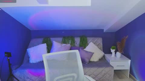 elin online show from October 17, 1:58 pm