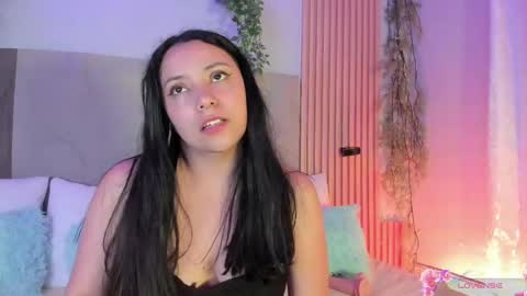 Hello guys my name is Sofi and Lizzie and  Vanessa online show from May 15, 11:18 pm