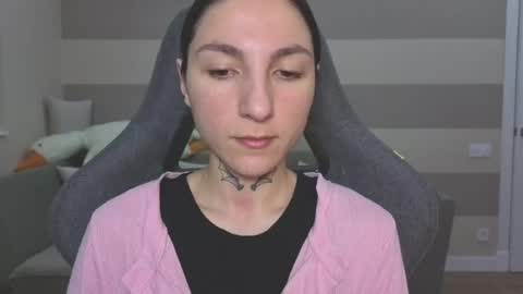 Kate online show from May 7, 7:01 am