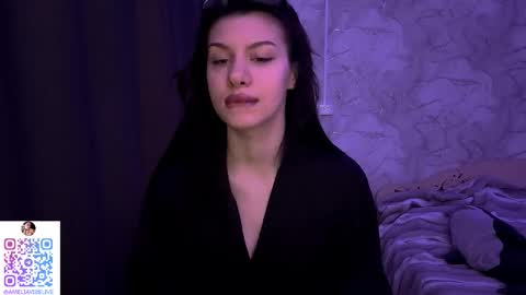 Amelia online show from October 3, 7:13 am