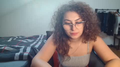 Stephanieblisss online show from February 9, 11:36 am