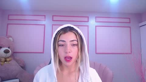 channel_blonde_a online show from December 5, 2:53 am