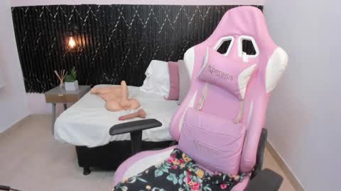 Chanel online show from February 8, 3:27 pm