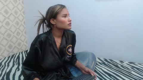 Raquel  online show from January 10, 12:04 pm