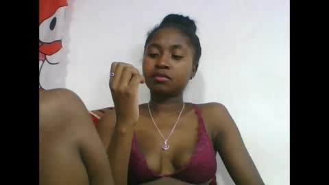 chantale483461 online show from May 1, 5:32 am