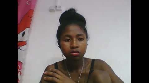 chantale483461 online show from May 6, 5:06 pm