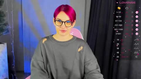 Suzanna Snow online show from December 13, 4:33 am