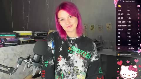 Suzanna Snow online show from September 13, 4:31 am