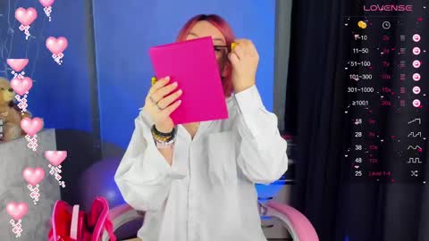 Suzanna Snow online show from February 15, 4:25 am