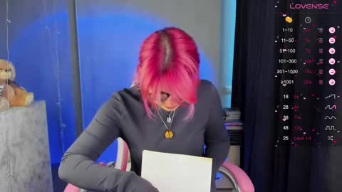 Suzanna Snow online show from January 29, 4:58 am