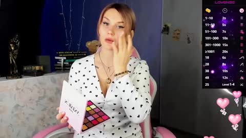 Suzanna Snow online show from March 7, 4:24 am