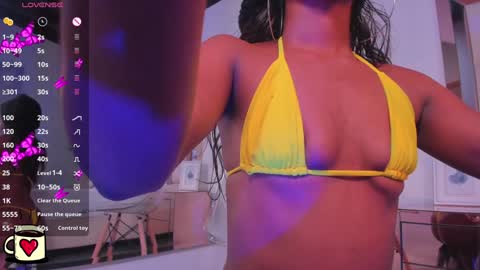 charis_hill online show from December 29, 2:00 pm