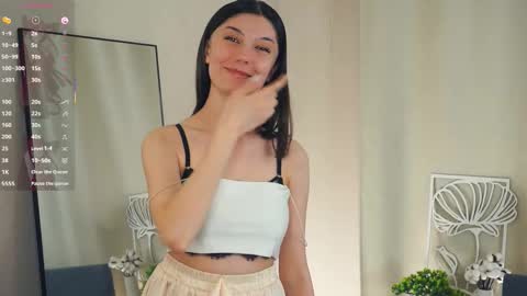 Yumi online show from March 13, 9:16 pm