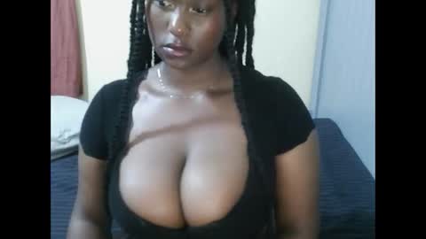 Snapshot of charllette chatting on September 15, 10:12 am charllette online show from September 15, 10:12 am