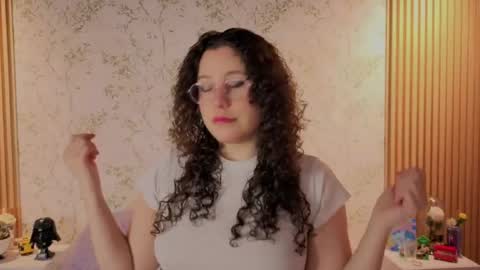 You honey online show from May 3, 12:41 pm