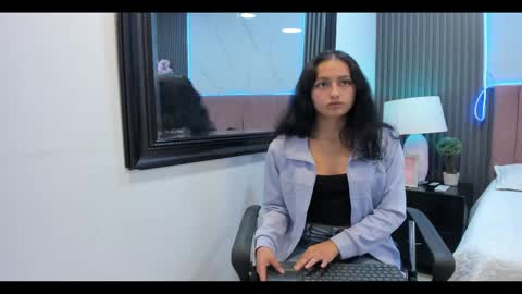 charlot  online show from May 17, 7:13 pm