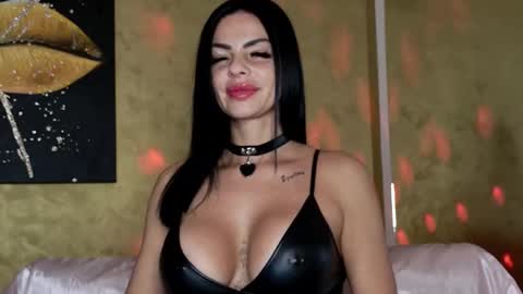 CHARLOTTE online show from February 20, 4:33 am