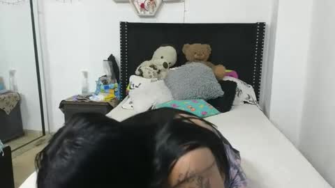charlotte_027 online show from January 4, 5:27 am