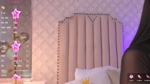 Snapshot of charlotte__08 chatting on December 16, 7:21 pm Charlotte online show from December 16, 7:21 pm