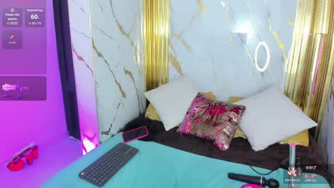 charlotte__milf online show from May 26, 8:30 pm